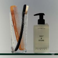 Spirulina & Yuzu Facial Cleanser | Salt & Stone | Sanftes Gesichts-Reinigungsgel | 212ml